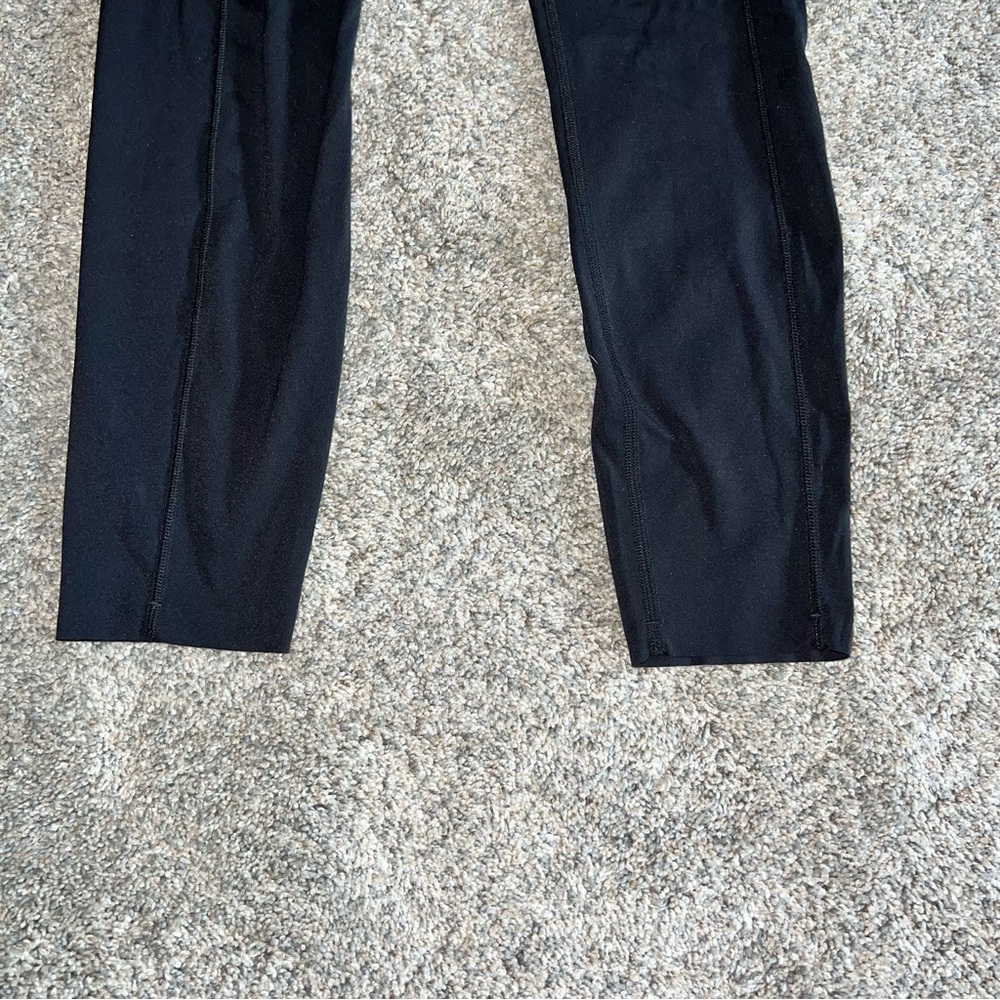 Lululemon Black Side Pocket Drawstring Leggings - image 3